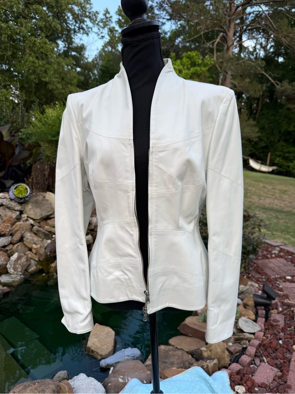 Vera Pelle White Women's Leather Zip Jacket - Picture 3 of 12